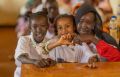 Alunos refugiados sudaneses em uma escola no campo de refugiados de Ura, Eti&oacute;pia.