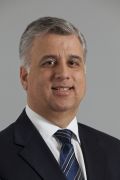Ricardo Dias é advogado especialista em licitações