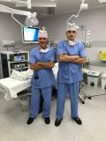 Dr. Paulo Cesar e Dr. Leonardo Andriguetto são médicos do Hospital Santa Cruz