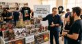 Mercado 'kidult' ganha espaço com colecionáveis, franquias e produtos licenciados; professor de Marketing da UNIASSELVI explica como nostalgia, cultura pop e comunidades movimentam consumo