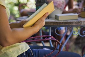 *Por Isabel Cintra- livros Como escritora brasileira vivendo na Suécia, penso na força que uma história pode ter quando atravessa fronteiras.