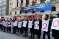 Protesto de MSF em janeiro deste ano em Nova York, contra o preço da bedaquilina praticado pela J&J. A farmacêutica registrou US$ 82,1 bilhão (quase R$ 440 bilhões) em vendas totais em 2019.