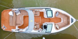 Barcos deixam de ser artigo de luxo inalcançável e viram o "novo carro" da família brasileira